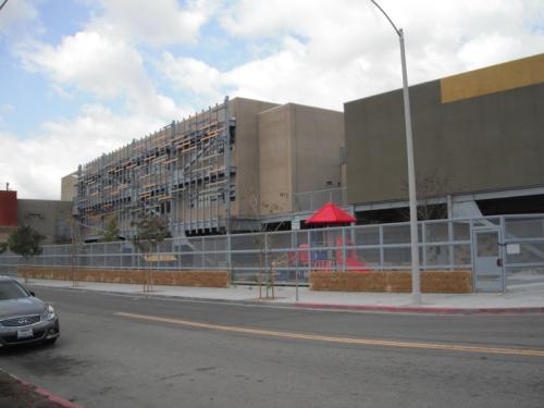 Gratts20_chool_Los_Angeles-1.JPG