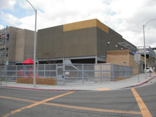 Gratts20_chool_Los_Angeles-2.JPG